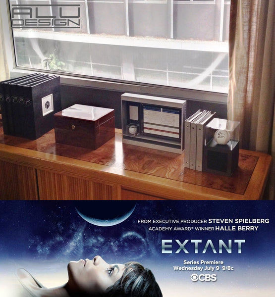 MOVIE SET GOLF BALL DISPLAY CASE - EXTANT CBS 
